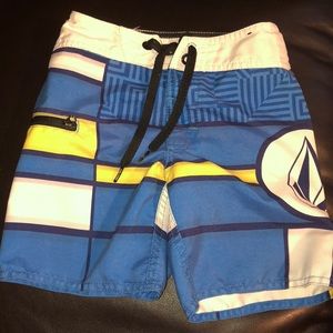 Toddler boy Volcom swim trunks 4T